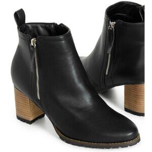 NWT Cloudwalkers Black Faux Leather Stacked Heel Ankle Boot 9 9W